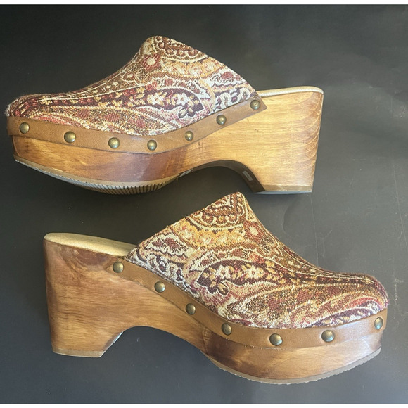Five Worlds Cordani Sundance Warm Paisley Tapestry Wooden Clogs sz 9 - Picture 5 of 8